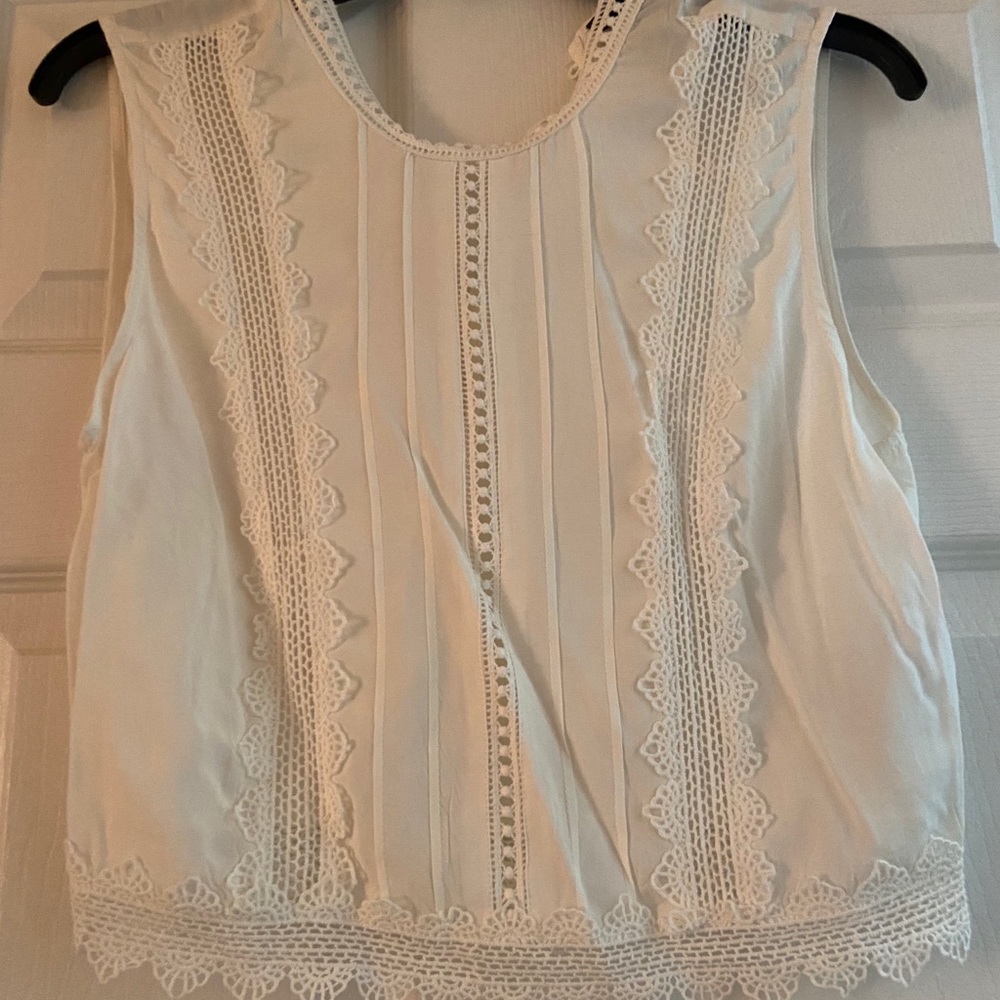 White lace cropped top